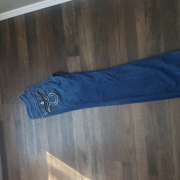 Silver Jeans - Picture 4 of 9